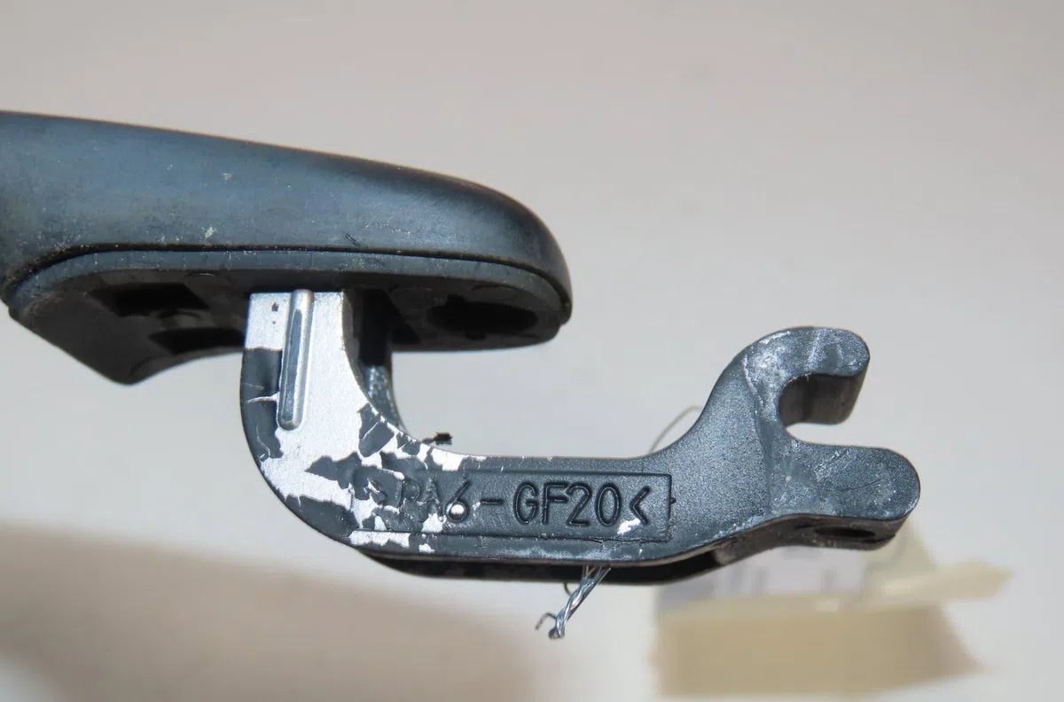 Poignee ext porte ard Peugeot 307 (3A-C) 1.6 16v (2000-2007) 5 portes occasion