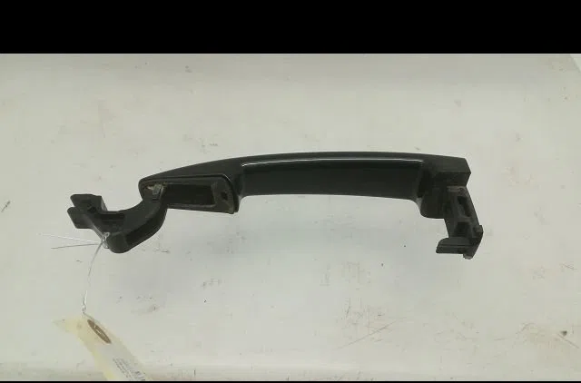 Poignee ext porte ard Peugeot 407 (6D_) 2.0 hdi 135 (6drhrh, 6drhre, 6drhrg, 6drhrj) (2004-2010) 4 portes occasion