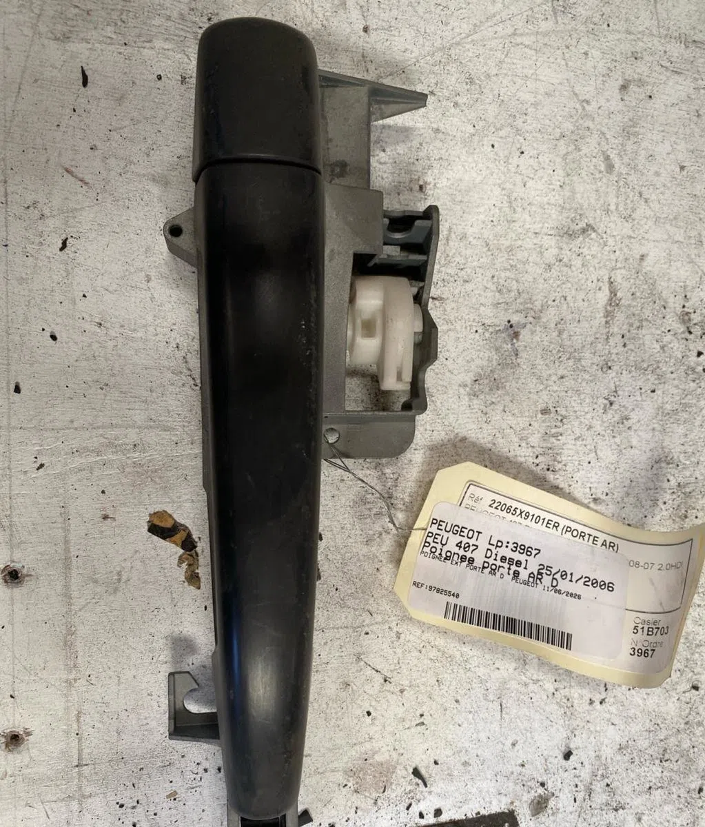 Poignee ext porte ard Peugeot 407 (6D_) 2.0 hdi 135 (6drhrh, 6drhre, 6drhrg, 6drhrj) (2004-2010) 4 portes occasion