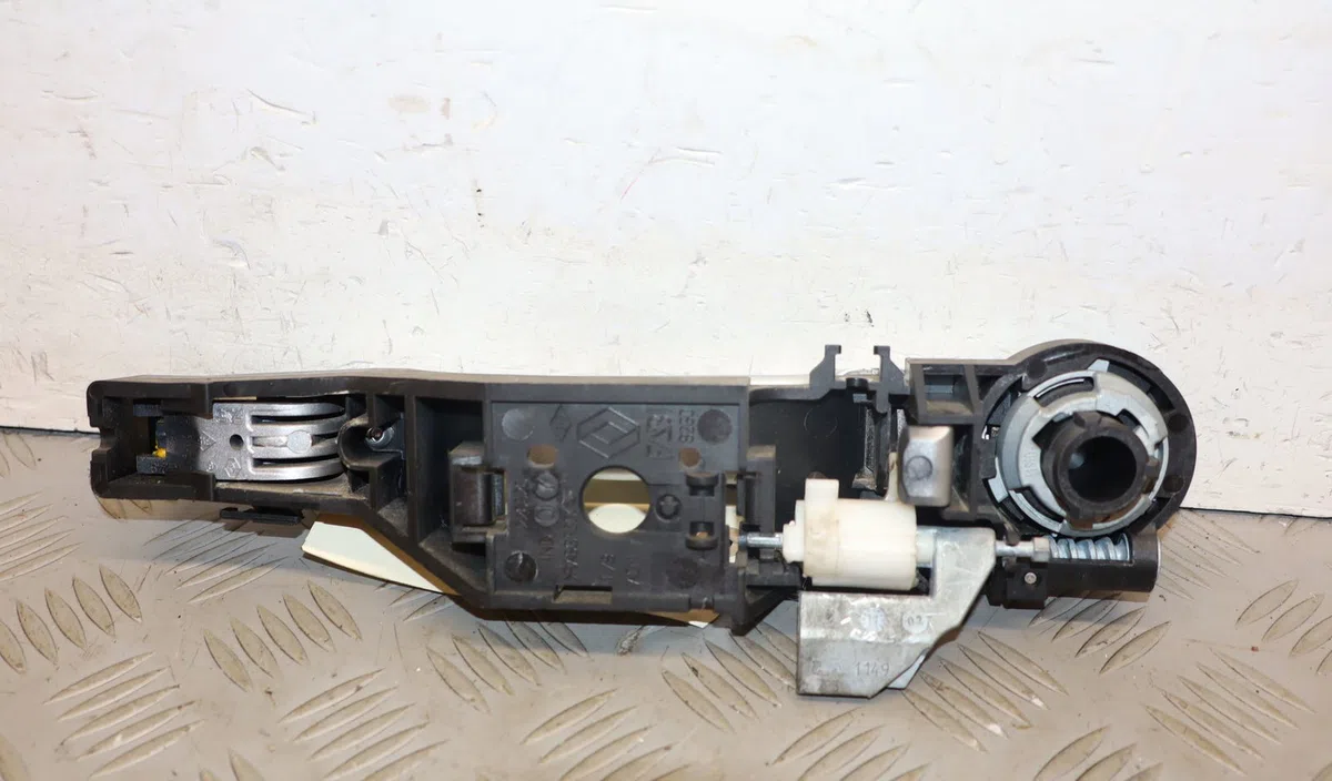 Poignee ext porte ard Renault MODUS - GRAND MODUS (F-JP0_) 1.5 dci (fp0g, jp0g) (2004) occasion