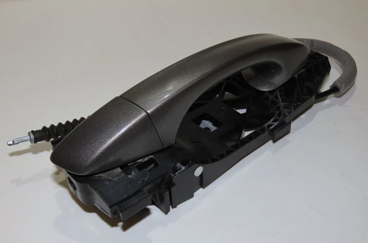 Poignee ext porte ard Volkswagen GOLF VII (5G1, BQ1, BE1, BE2) 1.4 tsi (2014-2020) occasion