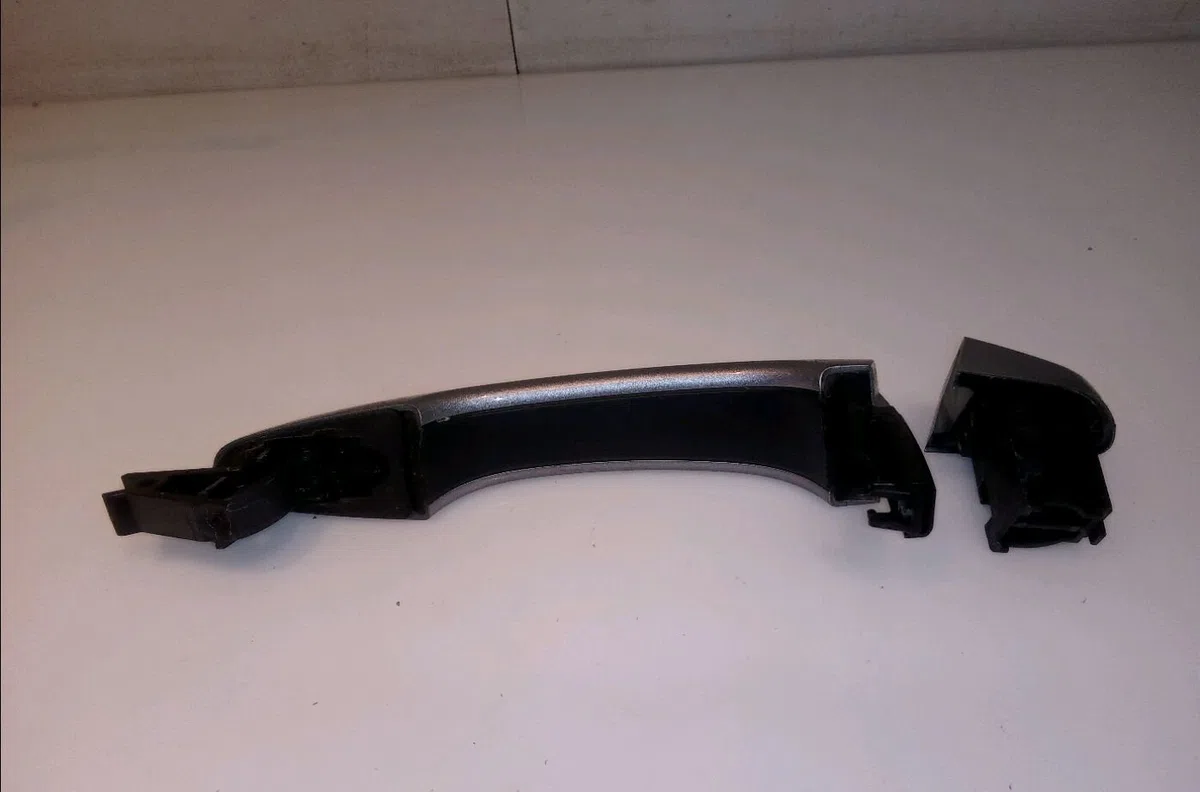 Poignee ext porte arg Citroen C3 III (SX) 1.2 puretech 82 (2018) 5 portes occasion