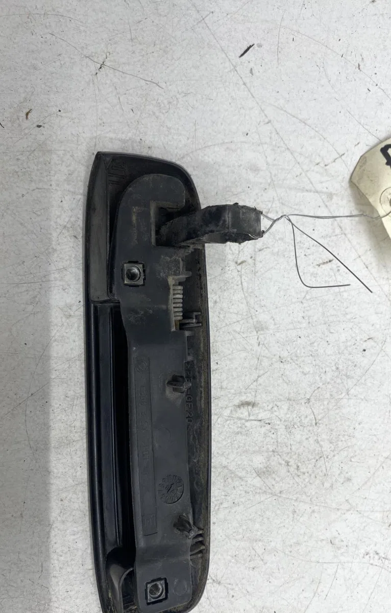 Poignee ext porte arg Fiat PANDA (169_) 1.1 (169.axa1a) (2003) occasion