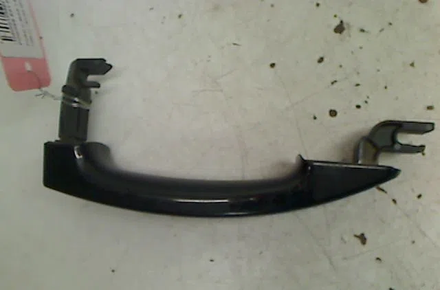 Poignee ext porte arg Ford C-MAX II (DXA-CB7, DXA-CEU) 1.6 tdci (2010-2019) 5 portes occasion