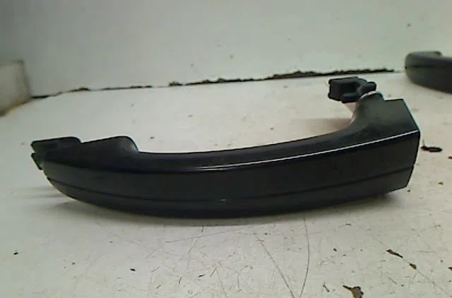 Poignee ext porte arg Ford C-MAX II (DXA-CB7, DXA-CEU) 1.6 tdci (2010-2019) 5 portes occasion