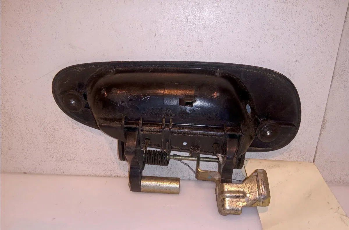 Poignee ext porte arg Honda CIVIC VII Hatchback (EU, EP, EV) 1.6 i (ep2, eu8, eu6) (2001-2005) occasion