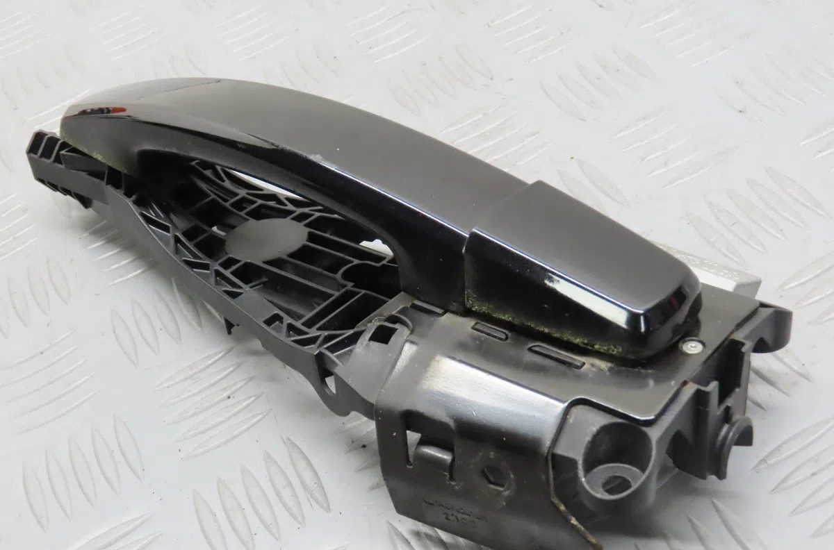 Poignee ext porte arg Opel ASTRA J (P10) 2.0 cdti (68) (2009-2015) occasion