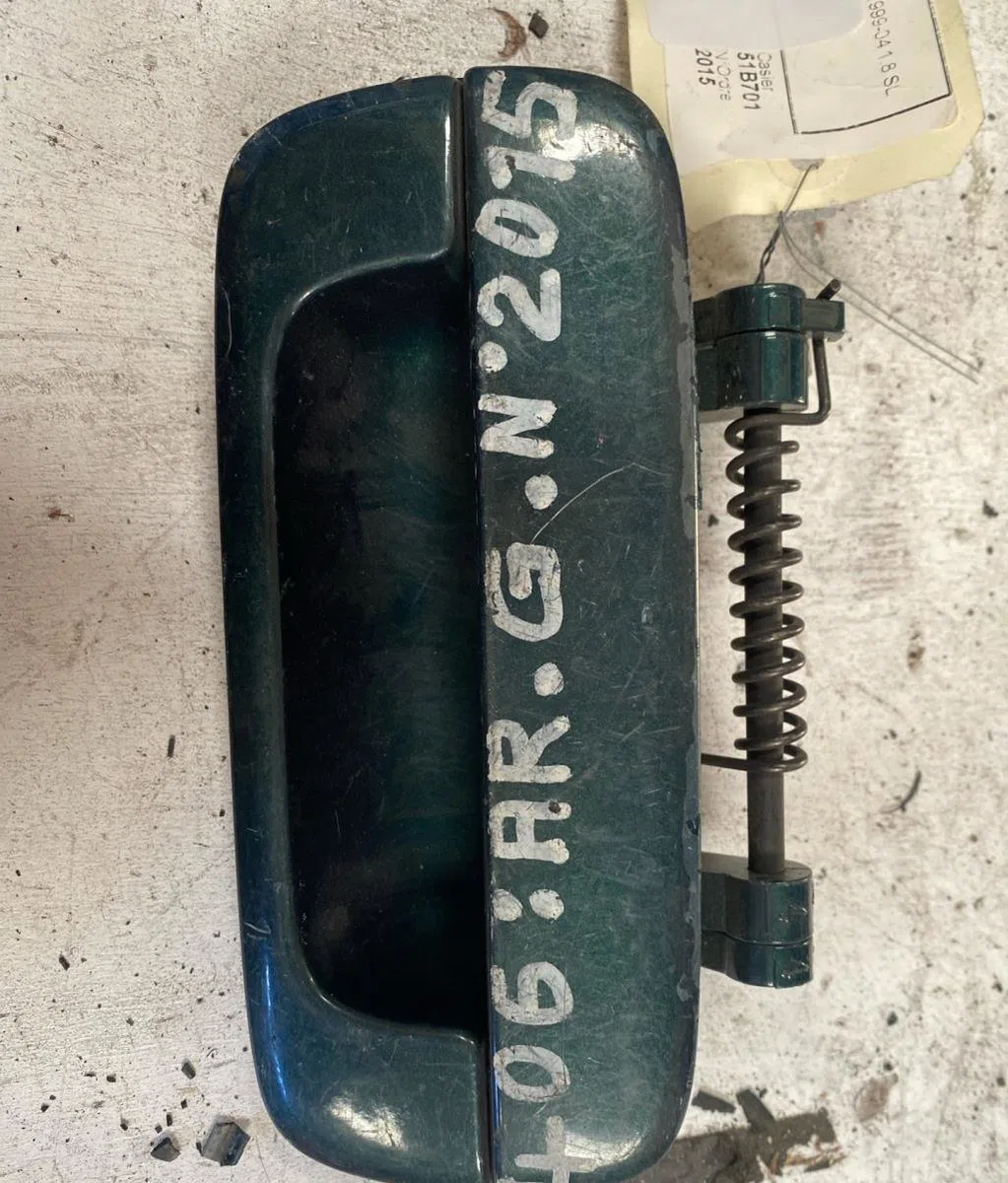 Poignee ext porte arg Peugeot 406 (8B) 1.8 16v (1995-2000) occasion