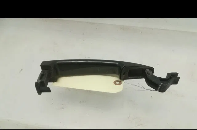 Poignee ext porte arg Peugeot 407 (6D_) 2.0 hdi 135 (6drhrh, 6drhre, 6drhrg, 6drhrj) (2004-2010) 4 portes occasion