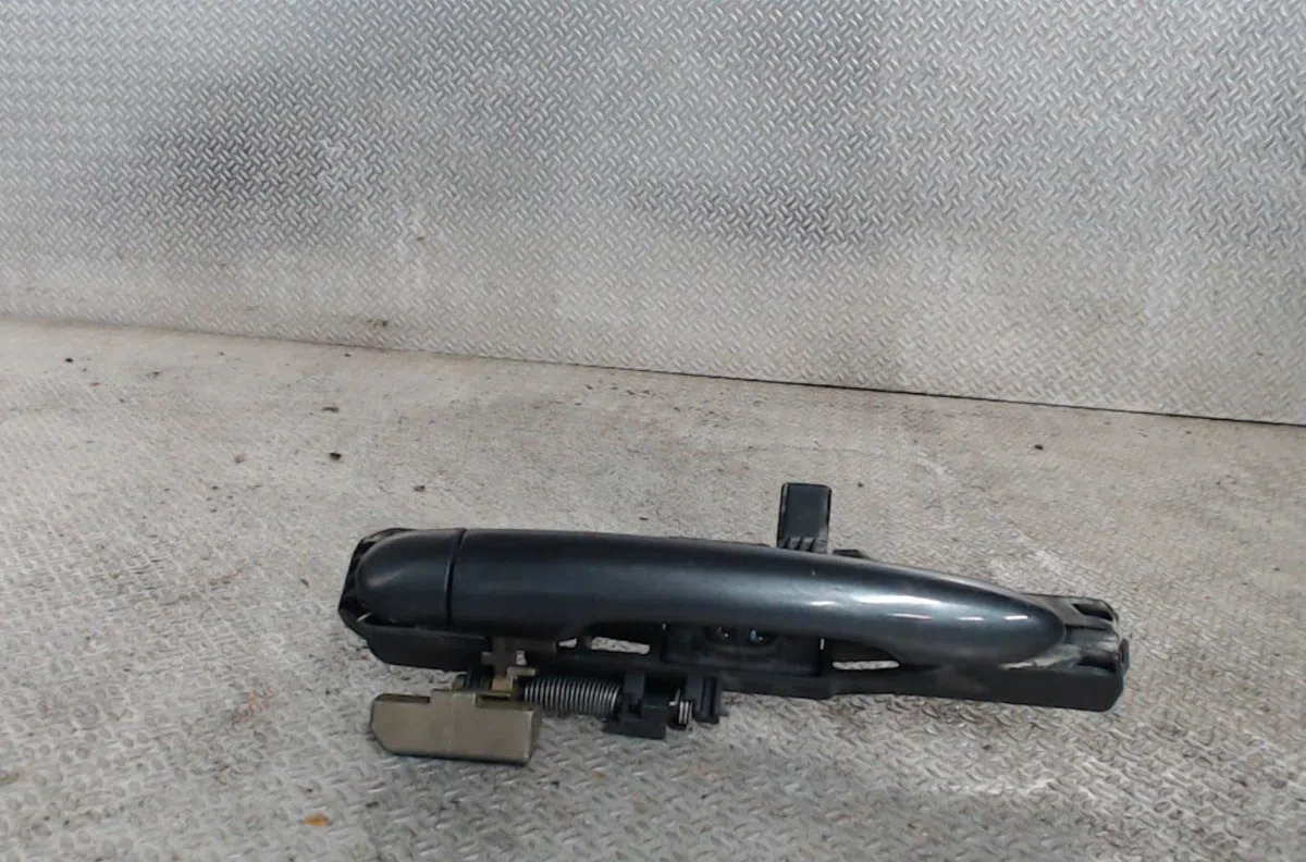 Poignee ext porte arg Renault LAGUNA II (BG0-1_) 1.9 dci (bg08, bg0g) (2001-2007) occasion