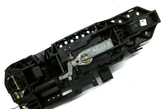 Poignee ext porte arg RENAULT LATITUDE occasion
