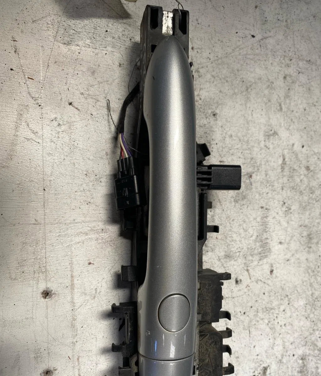 Poignee ext porte arg Renault SCÉNIC II (JM0-1_) 1.9 dci (2003-2008) occasion