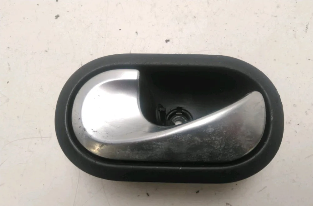 Poignee ext porte arg Renault SCÉNIC II (JM0-1_) 1.9 dci (jm0g, jm12, jm1g, jm2c) (2003-2006) occasion