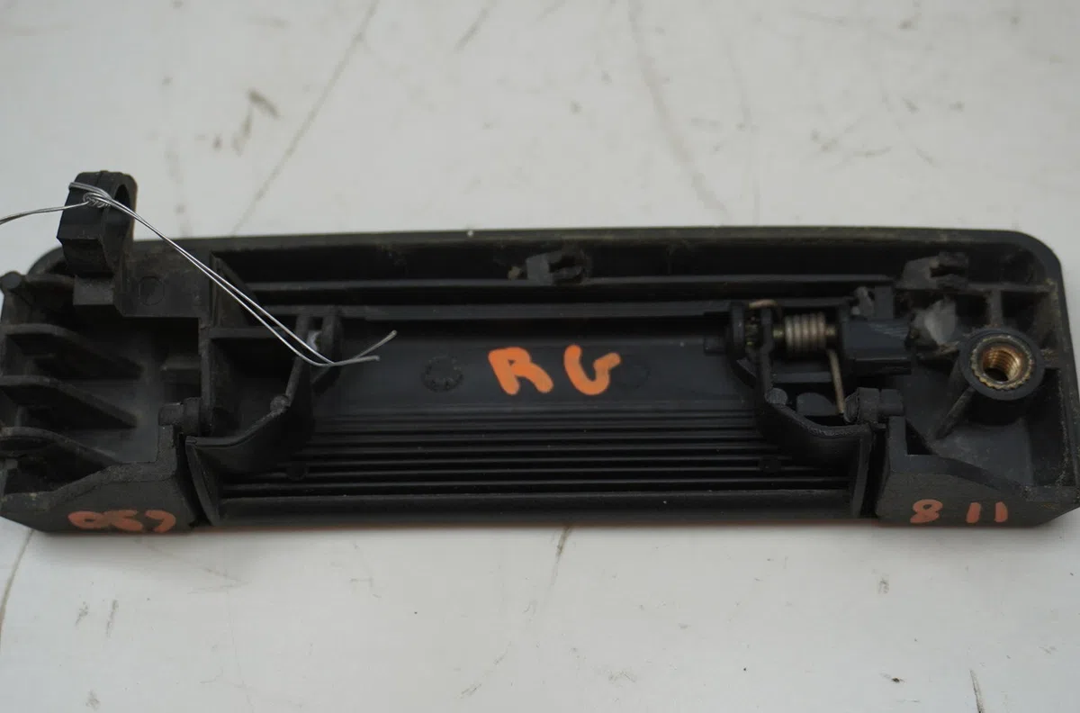 Poignee ext porte arg Renault SUPER 5 (B-C40_) 1.1 (1989-1990) 5 portes occasion