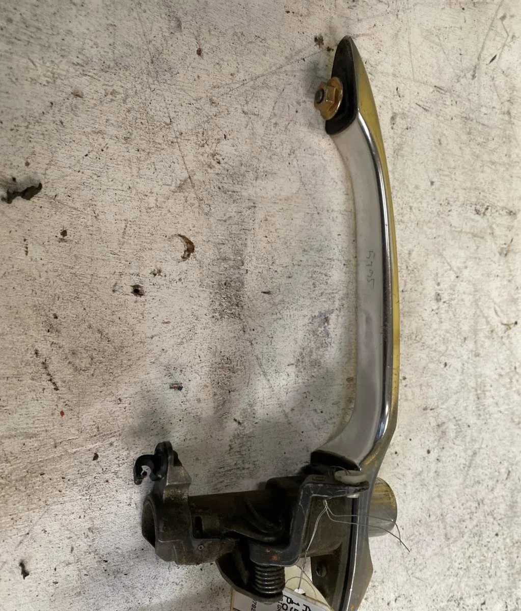 Poignee ext porte avd Alfa romeo 156 (932_) 2.4 jtd (932axc) (2002-2005) occasion