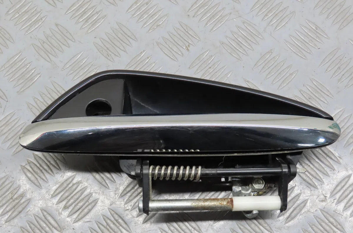 Poignee ext porte avd Alfa romeo 159 (939_) 1.9 jtdm 16v (939axc1b, 939axc12) (2005-2011) occasion
