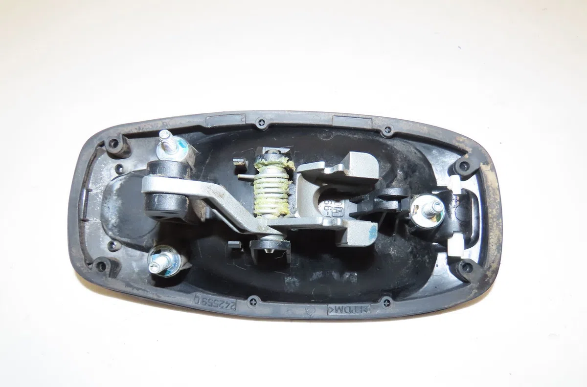 Poignee ext porte avd Fiat FIORINO Camionnette-Monospace (225_) 1.3 d multijet (225bxe1a) (2009) occasion