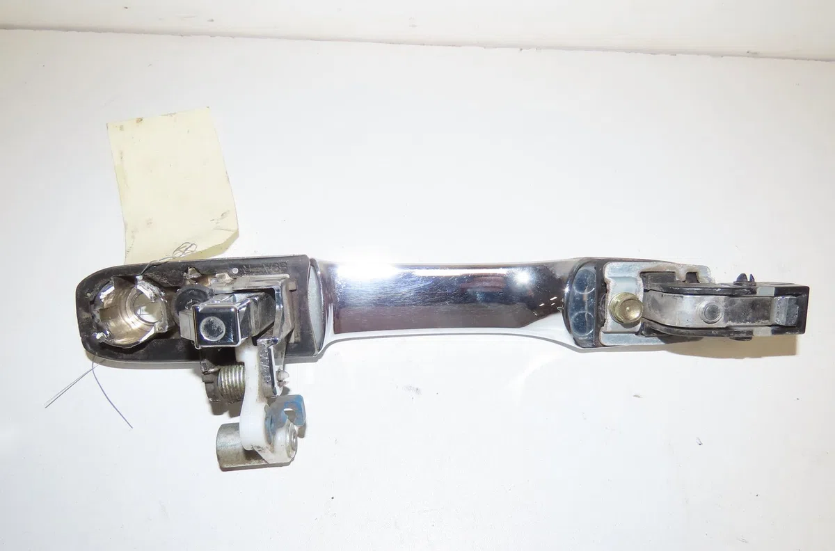 Poignee ext porte avd Honda CR-V II (RD_) 2.2 ctdi (rd9) (2005-2006) occasion