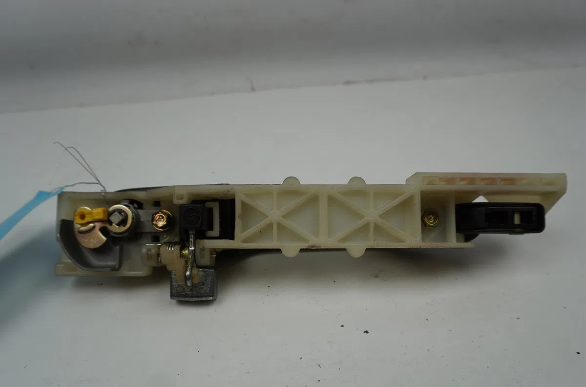 Poignee ext porte avd Hyundai TUCSON (JM) 2.0 crdi traction intégrale (2004-2010) occasion