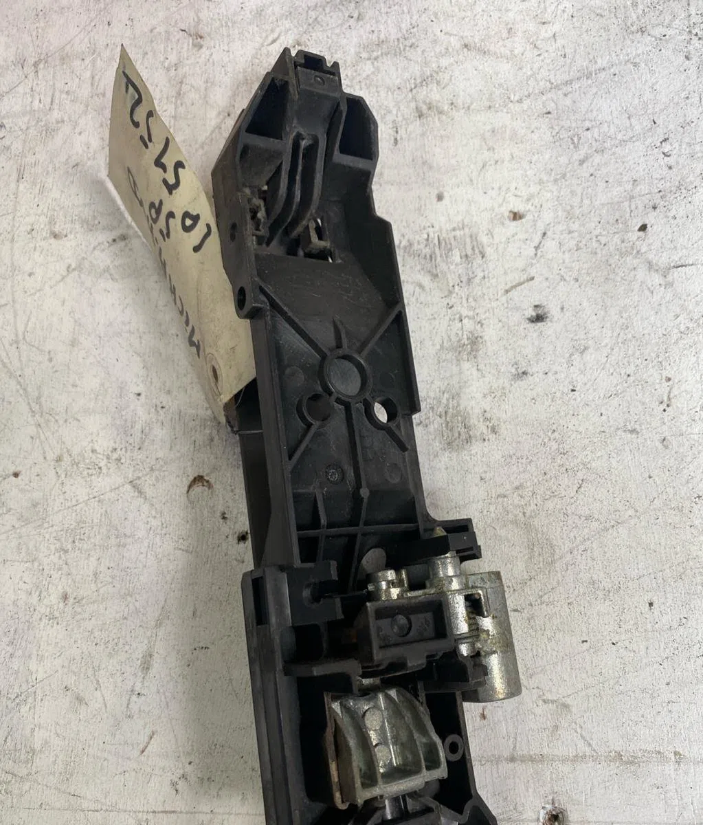 Poignee ext porte avd Nissan MICRA III (K12) 1.2 16v (2003-2010) occasion