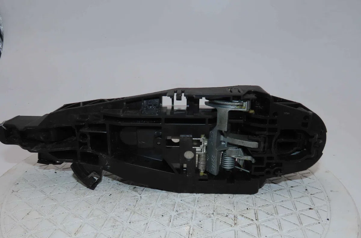 Poignee ext porte avd PEUGEOT 2008 II occasion