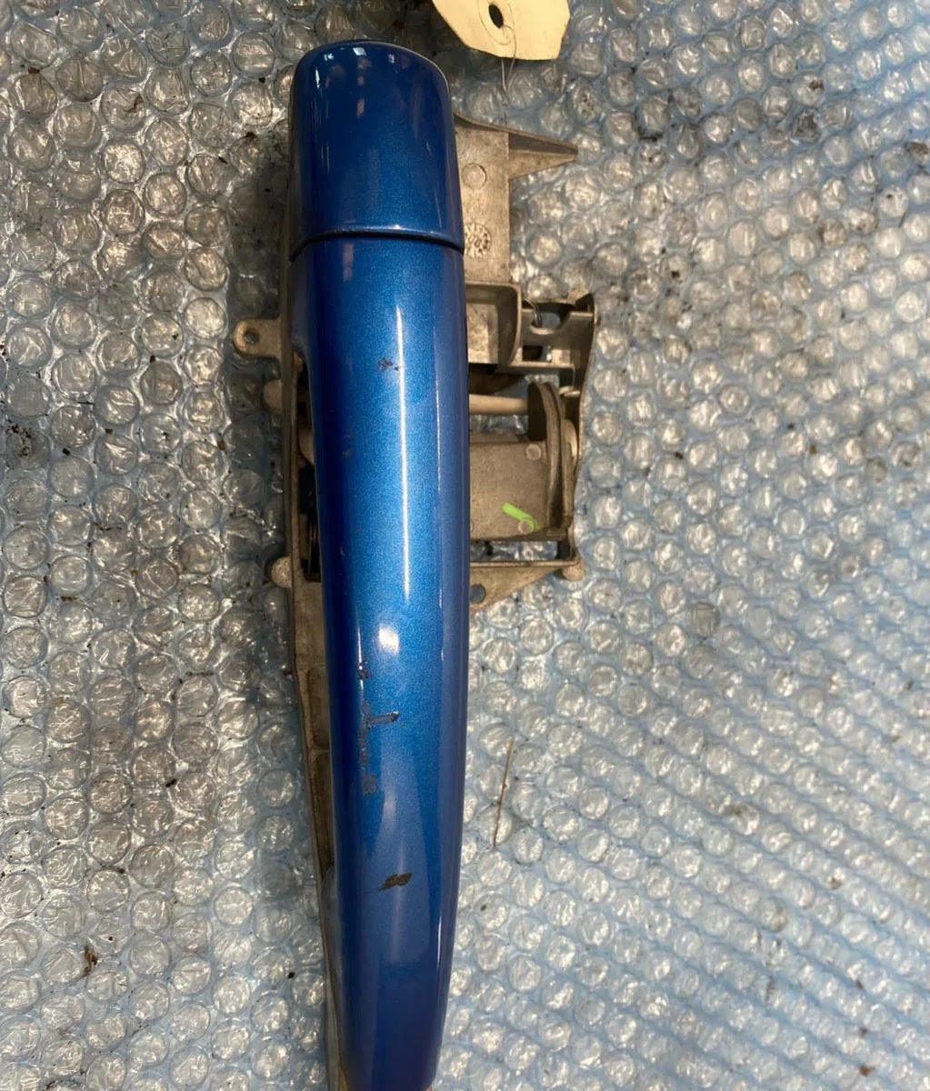 Poignee ext porte avd Peugeot 207-207 (WA_, WC_) 1.6 hdi (2006-2013) 5 portes occasion