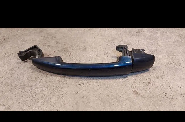 Poignee ext porte avd Peugeot 3008 Monospace (0U_) 2.0 hdi 150 - bluehdi 150 (2009-2016) 5 portes occasion
