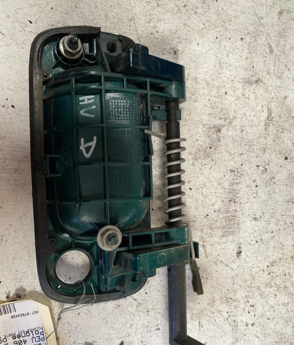 Poignee ext porte avd Peugeot 406 (8B) 2.0 hdi 110 (1998-2001) 4 portes occasion