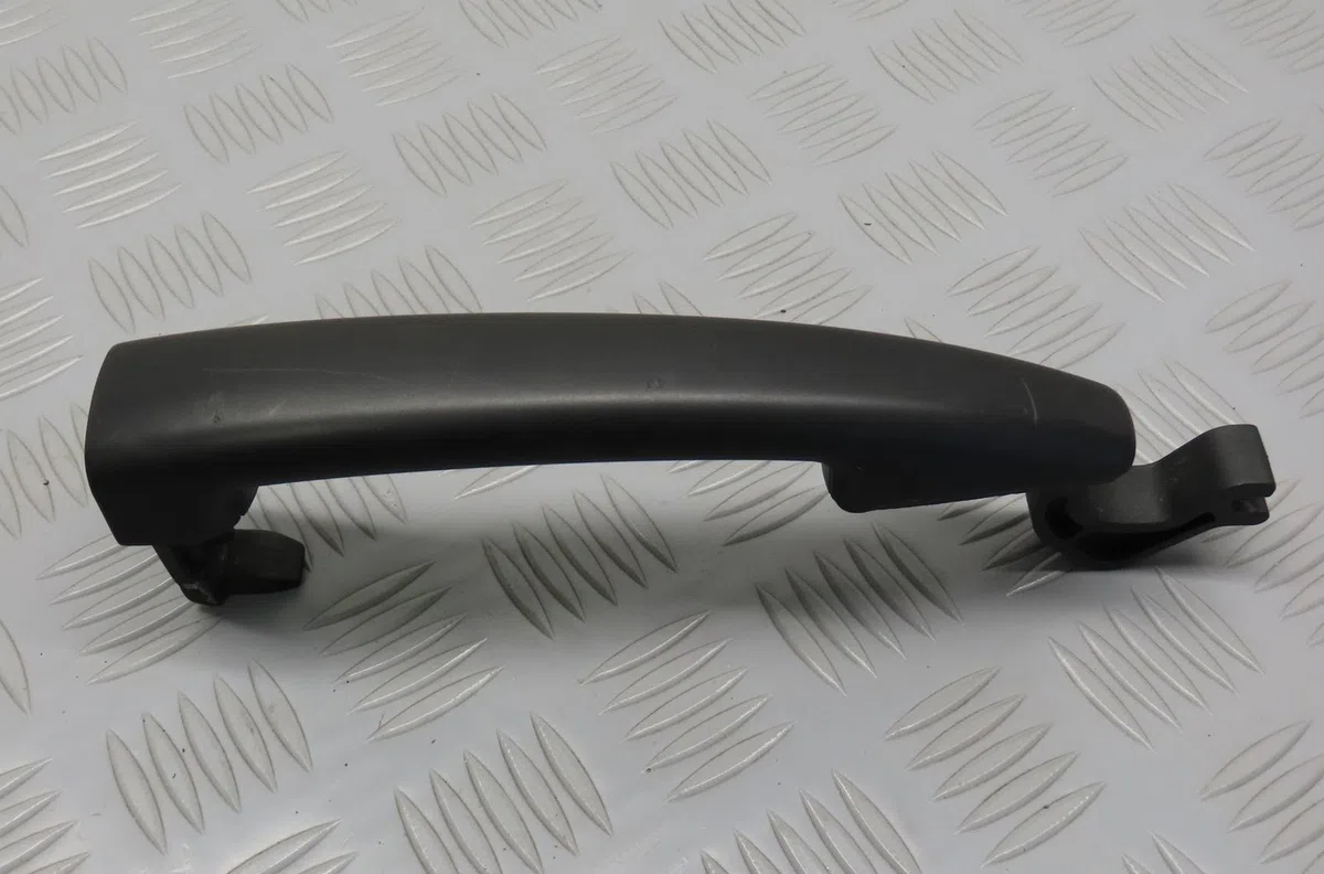 Poignee ext porte avd Peugeot PARTNER Monospace (5_, G_) 2.0 hdi (2000-2008) 3 portes occasion