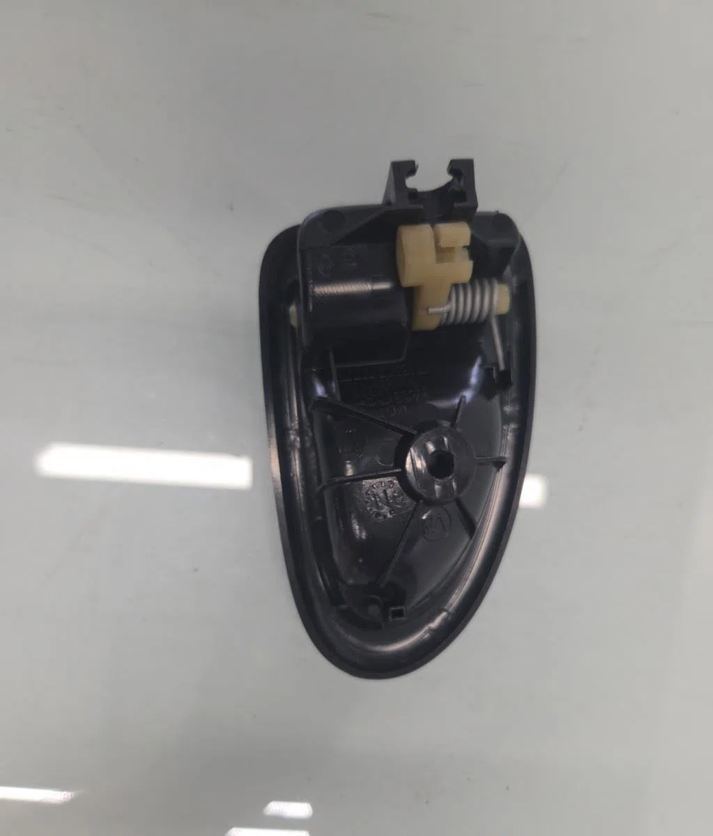 Poignee ext porte avd RENAULT CLIO 2 CAMPUS PHASE 2 occasion