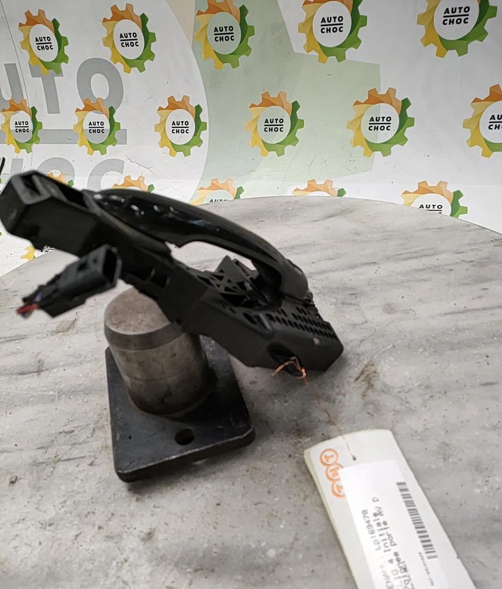 Poignee ext porte avd RENAULT CLIO 4 PHASE 1 occasion