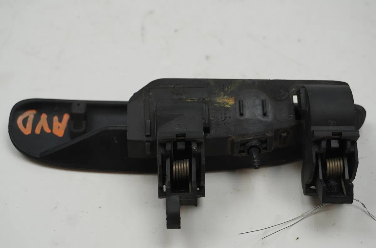 Poignee ext porte avd Renault ESPACE III (JE0_) 2.0 (je0a) (1996-2000) occasion