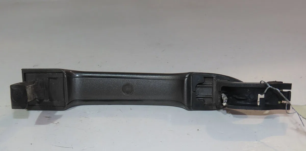 Poignee ext porte avd Renault LAGUNA III (BT0-1) 1.5 dci (bt00, bt0a, bt0t, bt1j) (2007-2015) 5 portes occasion