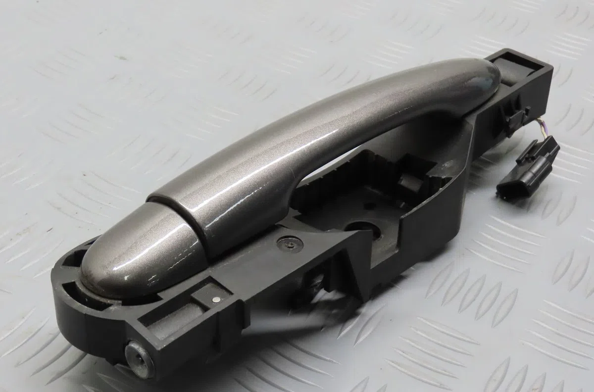 Poignee ext porte avd Renault LAGUNA III (BT0-1) 2.0 dci (bt01, bt08, bt09, bt0e, bt0k, bt12, bt1c, bt1d,... (2007-2015)