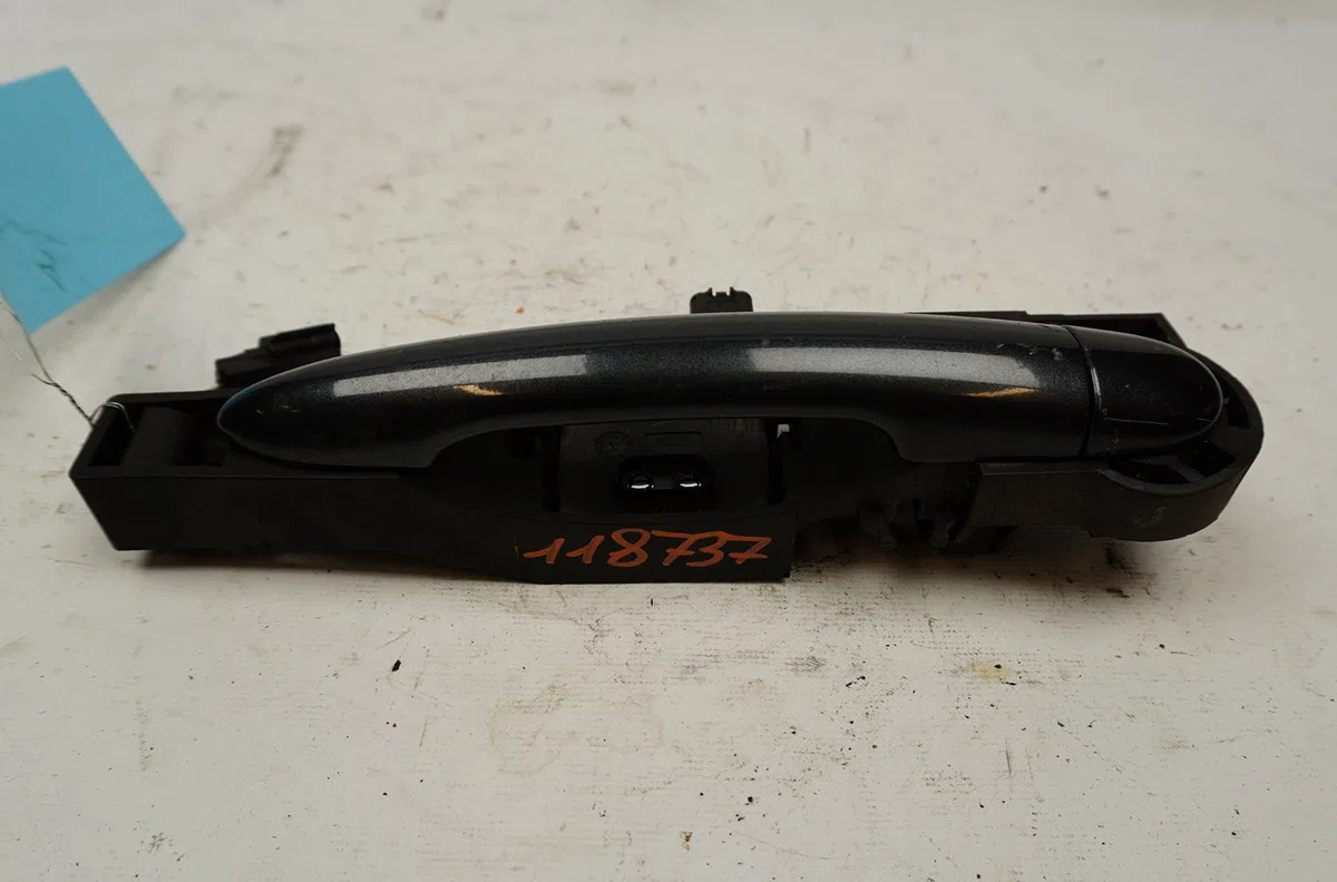Poignee ext porte avd Renault LAGUNA III Grandtour (KT0-1) 2.0 dci (kt01, kt08, kt09, kt0k, kt12, kt1d, kt1w) (2007-2015