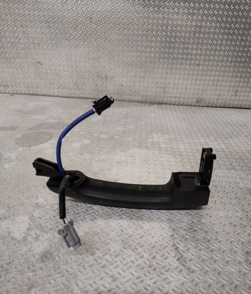 Poignee ext porte avd RENAULT MASTER 3  MASTER 3 PHASE 3 occasion