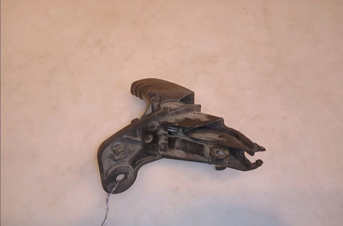 Poignee ext porte avd Renault TWINGO II (CN0_) 1.2 (cn0d) (2007-2014) 3 portes occasion