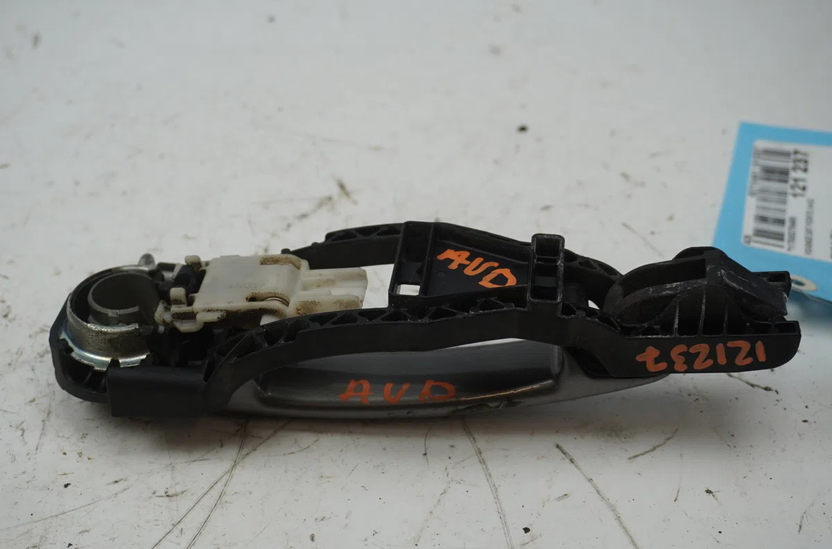 Poignee ext porte avd Seat ALTEA (5P1) 1.9 tdi (2004) 5 portes occasion