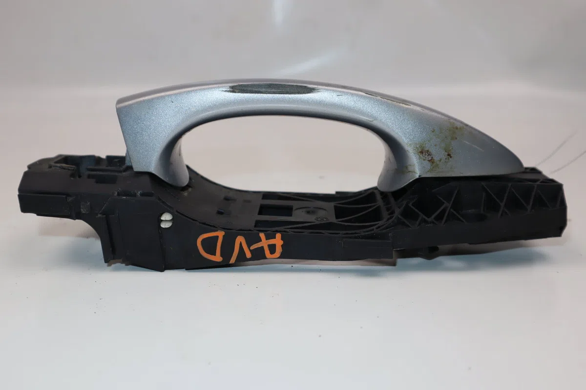 Poignee ext porte avd Seat LEON (5F1) 2.0 tdi (2012-2020) 5 portes occasion