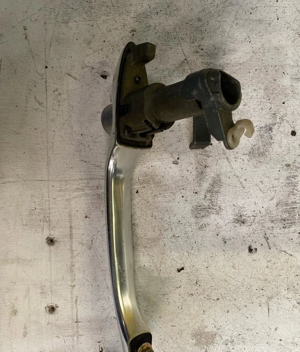 Poignee ext porte avg Alfa romeo 156 (932_) 2.4 jtd (932axc) (2002-2005) occasion