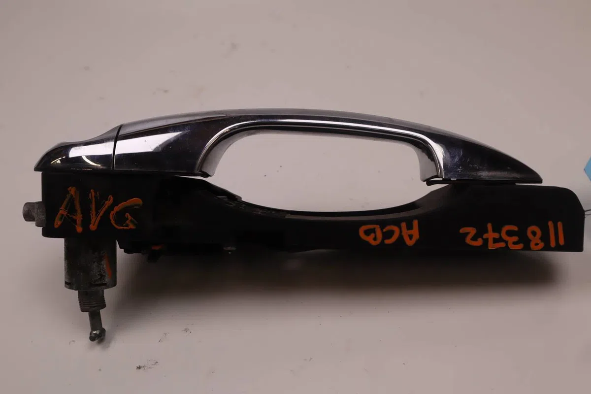 Poignee ext porte avg Alfa romeo MITO (955_) 1.3 multijet (955axh1b, 955axt1a) (2008-2010) 3 portes occasion