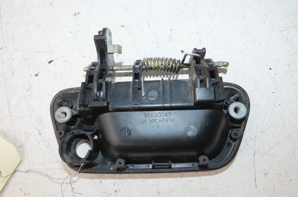 Poignee ext porte avg CHEVROLET SPARK occasion