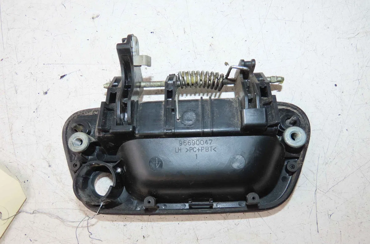 Poignee ext porte avg CHEVROLET SPARK occasion