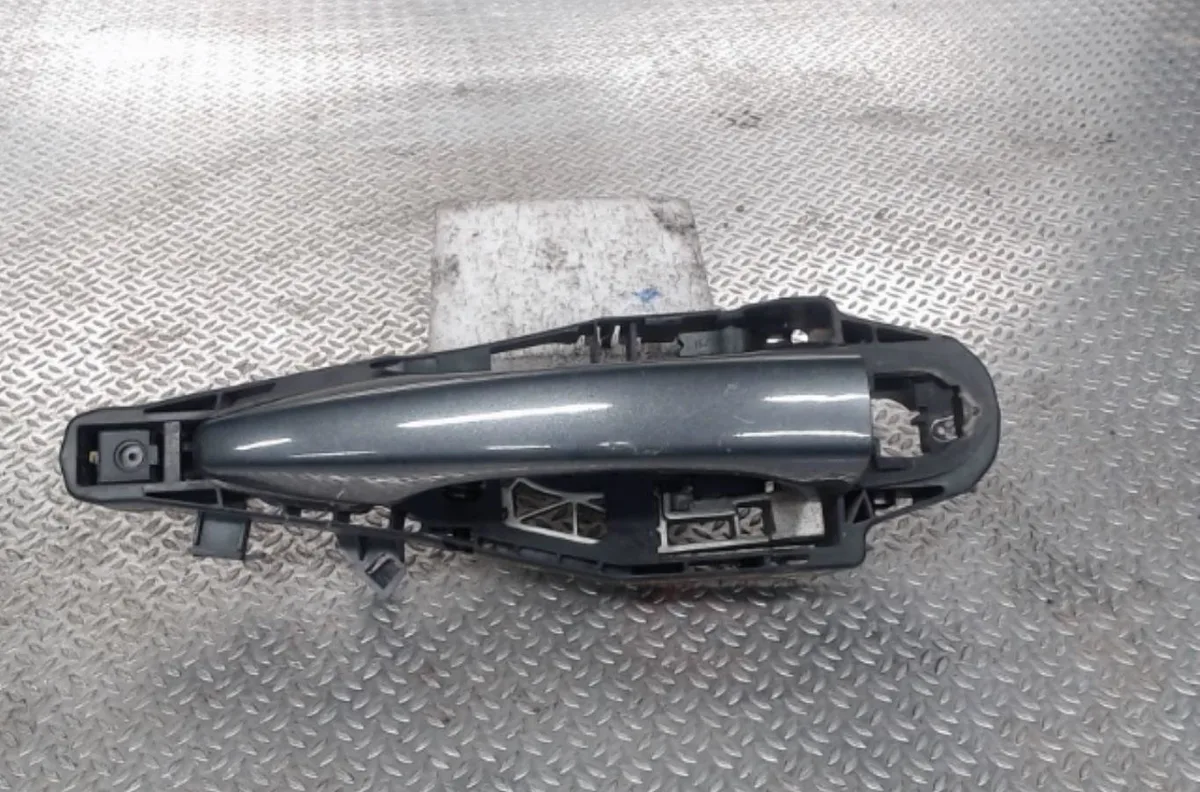 Poignee ext porte avg Citroen C4 II (NC_) 1.6 hdi 90 (2009) 5 portes occasion