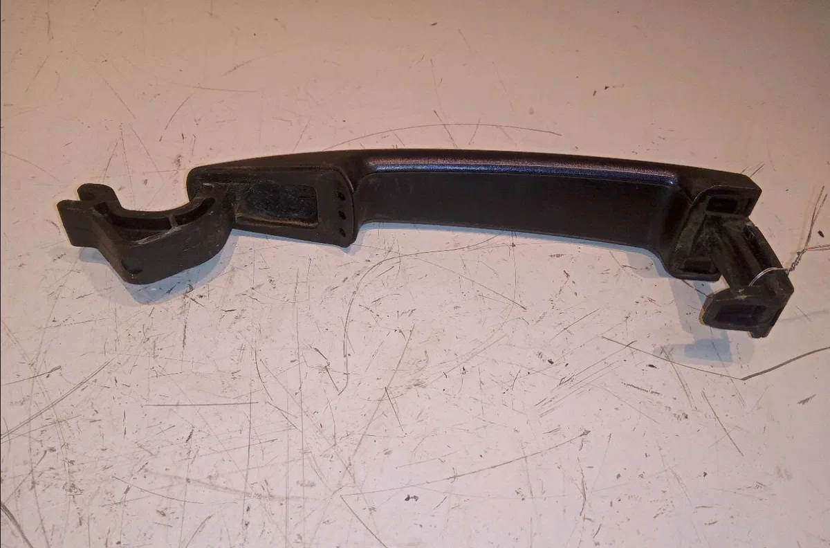 Poignee ext porte avg Citroen C4 PICASSO I Monospace (UD_) 2.0 hdi 138 (2006-2013) 5 portes occasion