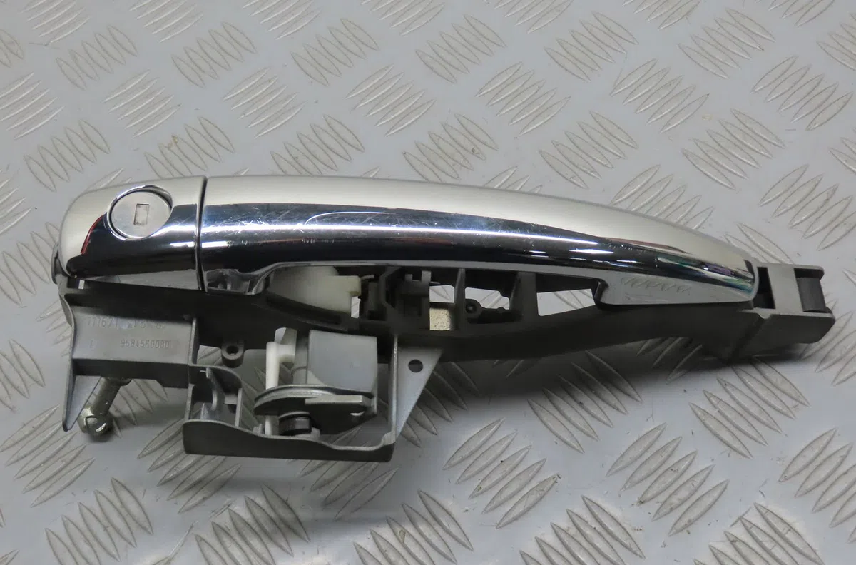 Poignee ext porte avg Citroen DS3 (SA_) 1.4 vti 95 (2010-2015) occasion