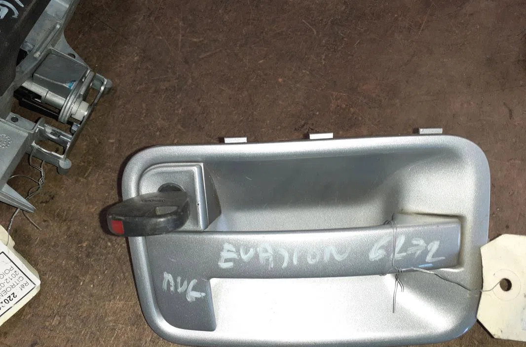 Poignee ext porte avg Citroen EVASION Monospace (22, U6) 2.0 (1994-2002) occasion