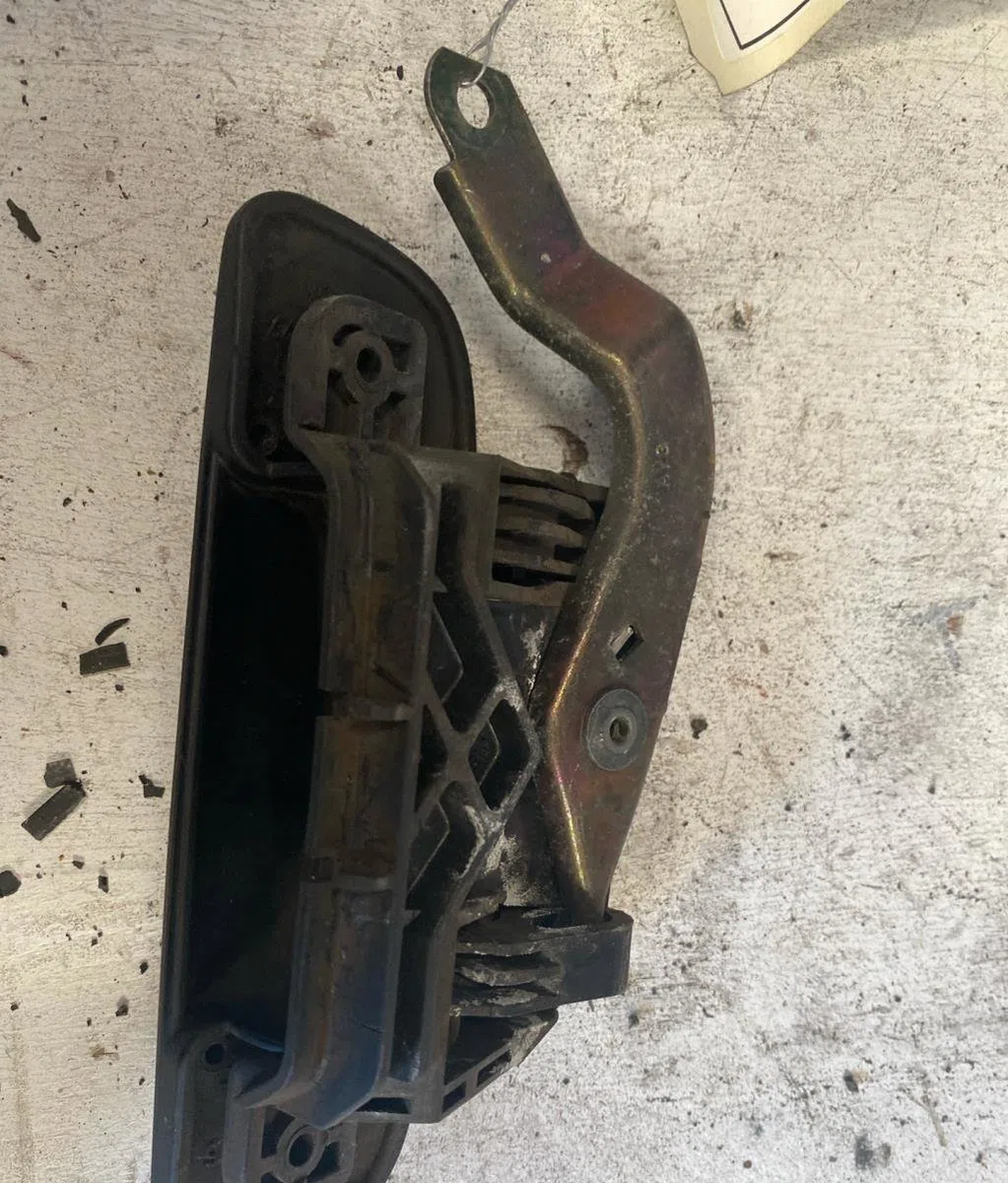 Poignee ext porte avg CITROEN SAXO PHASE 2 occasion