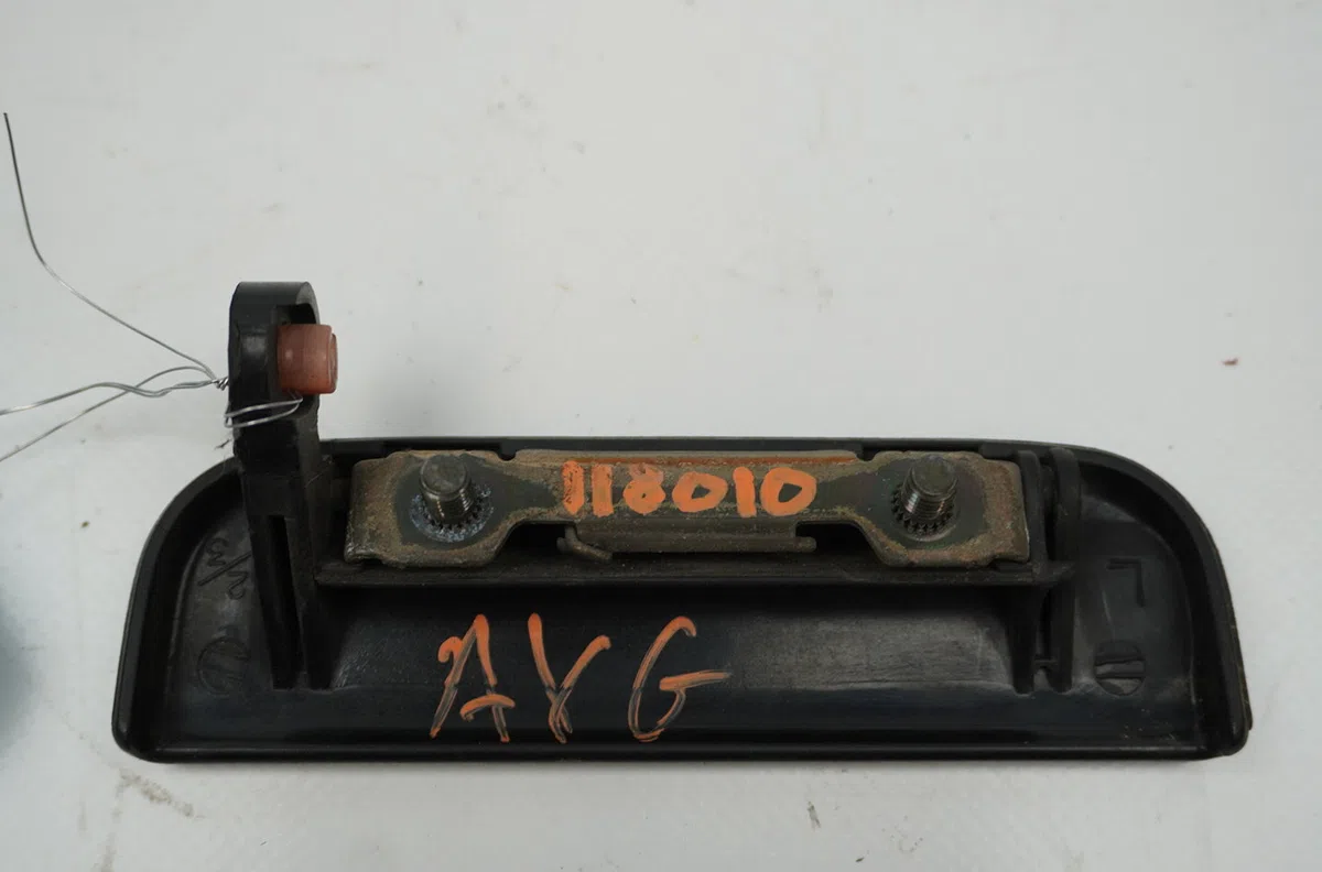 Poignee ext porte avg Daihatsu TERIOS (J1_) 1.3 4wd (j100) (1997-2000) 5 portes occasion