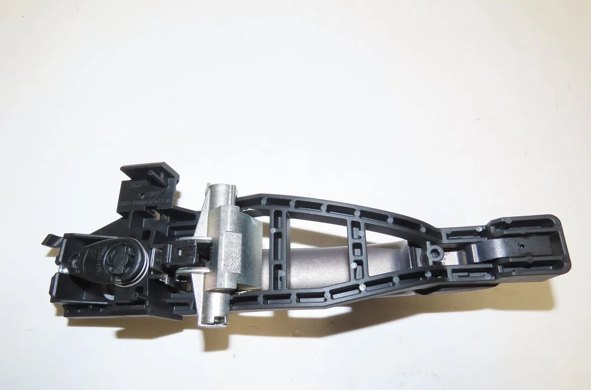 Poignee ext porte avg Ford C-MAX II (DXA-CB7, DXA-CEU) 1.0 ecoboost (2012-2019) occasion